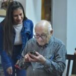 Conectividad: inicia un ciclo de alfabetización digital para adultos mayores
