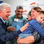 Más familias de La Punta cumplieron su sueño y recibieron la escritura de sus casas