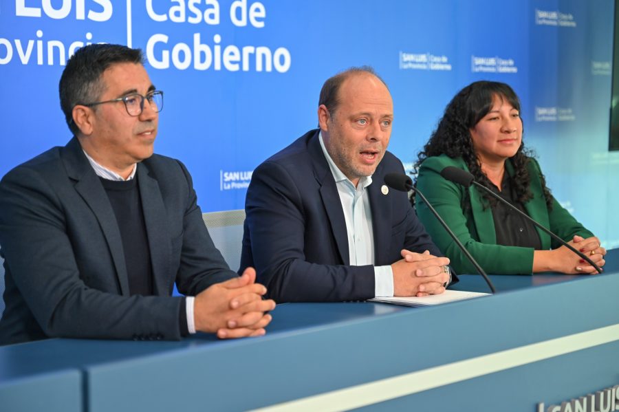 Autoridades de Gobierno, Villa de la Quebrada y Renca contaron cómo se organizan las festividades