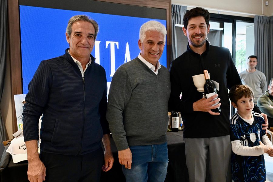 Poggi entregó los premios de una nueva edición del ‘Torneo del Gobernador’